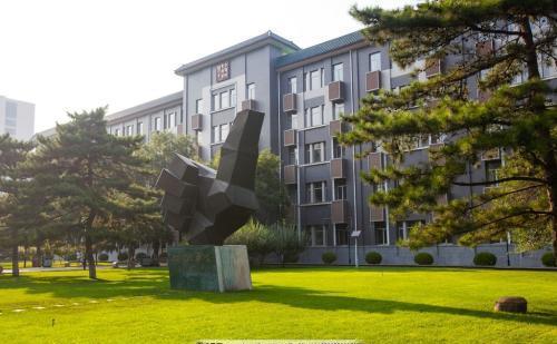 中国传媒大学