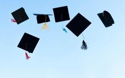 深圳成人高考学费大概是多少？