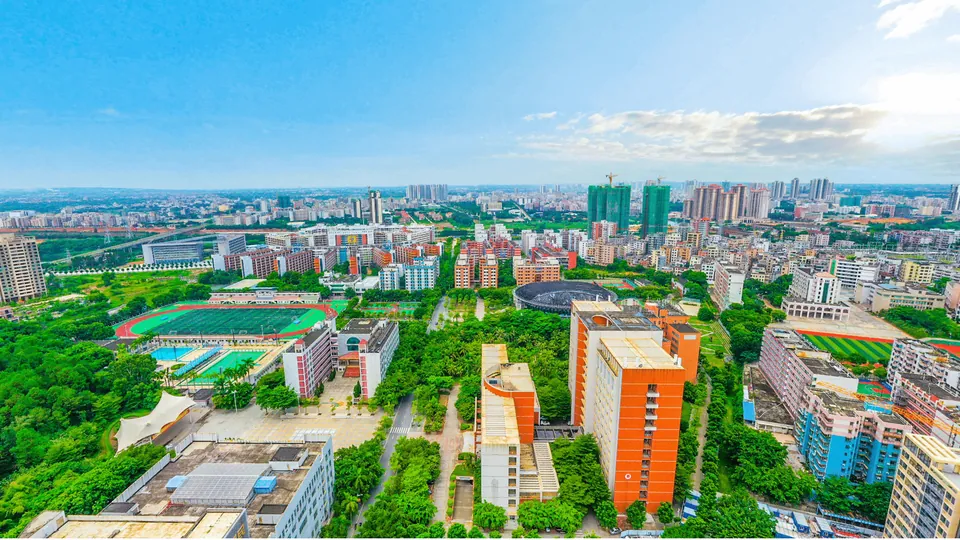 岭南师范学院资料图